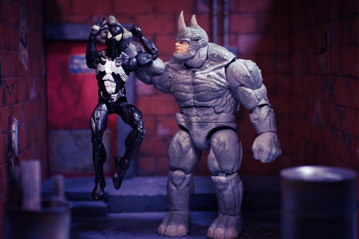 REVIEW: Marvel Legends Rhino – FREETHEFIGURES