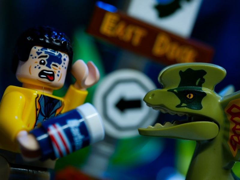LEGO Jurassic Park Dilophosaurus&nbsp;Ambush
